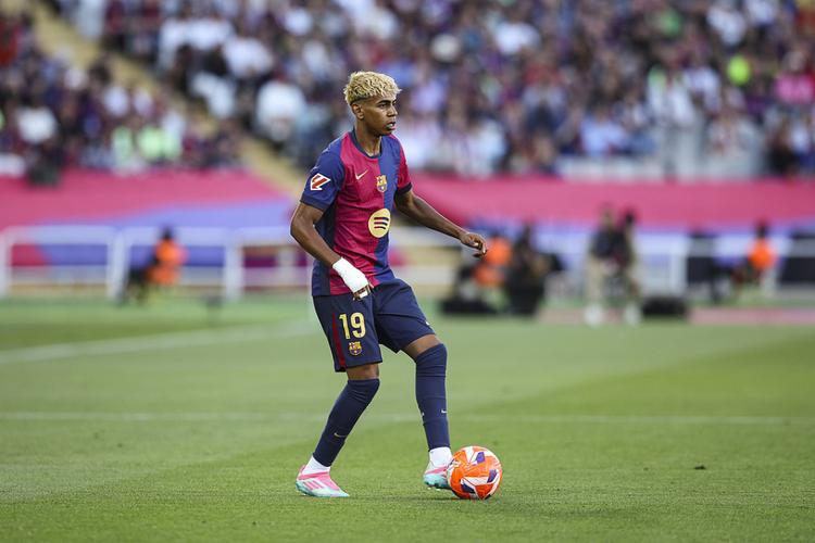 罗马诺：切尔西中场恩佐·费尔南德斯与新经济公司签约（罗马诺：切尔西中场恩佐·费尔南德斯已签约新经济公司）