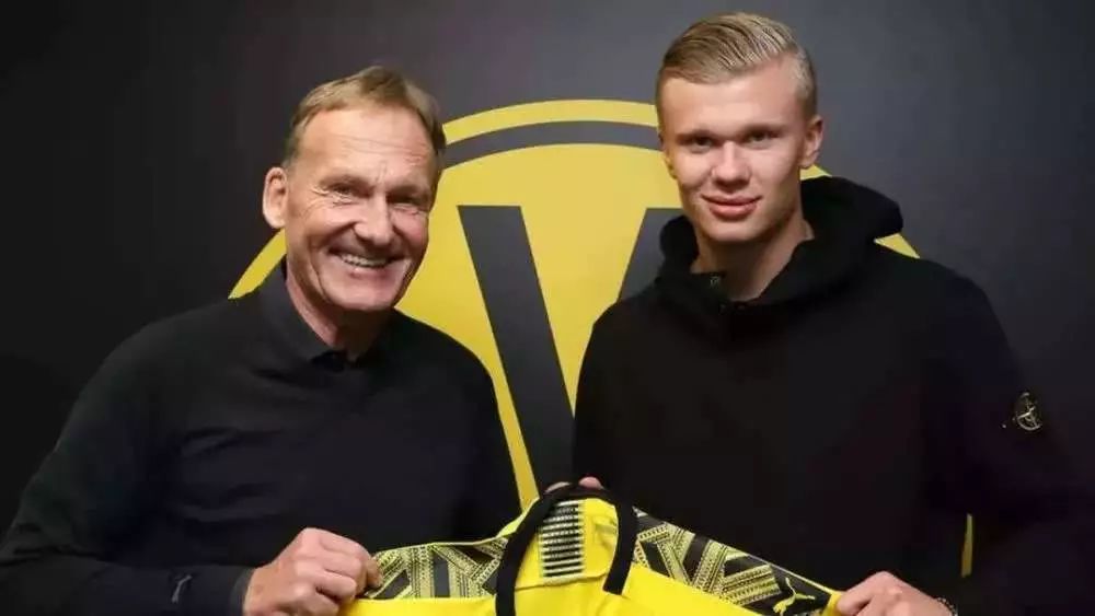 英媒：萨拉赫不太可能会在本周末对布莱顿的联赛里出场（英媒称：萨拉赫大概率无缘本周末对阵布莱顿的联赛）