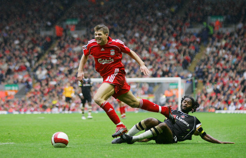 记者：不清楚利物浦是否会提高报价，但斯洛特渴望得到伊萨克（记者：利物浦是否加价仍未知，斯洛特盼引进伊萨克）