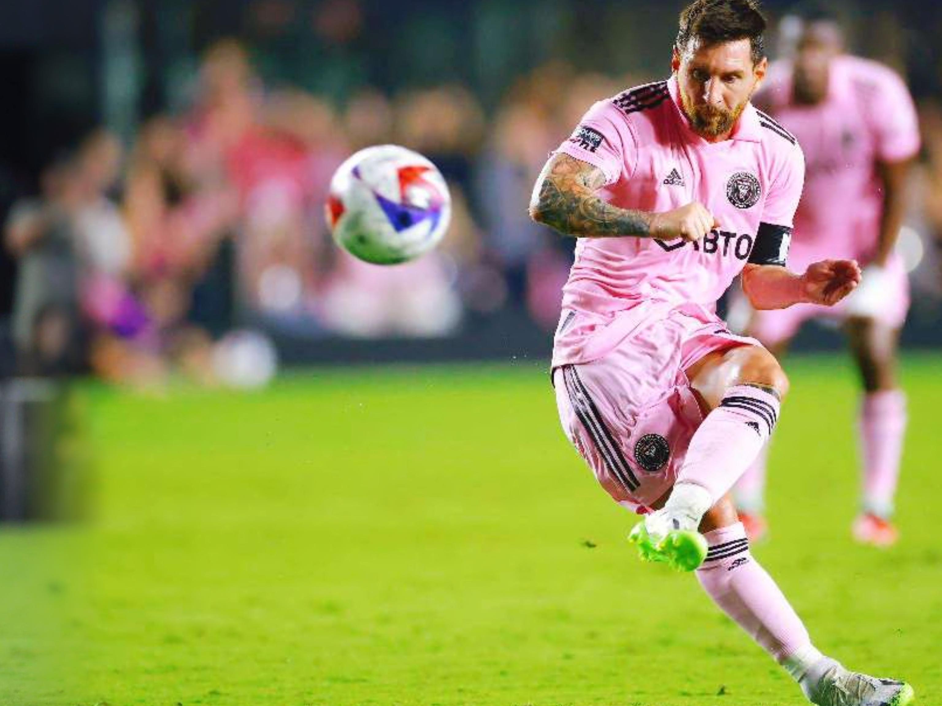 加布里埃尔本赛季中超6次首开纪录领跑海港，逼近奥斯卡纪录（加布里埃尔本季中超6度先拔头筹领跑海港，逼近奥斯卡纪录）