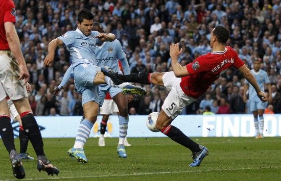 法尔克：曼联和纽卡曾有意沃尔特马德，但他目前不想离开德甲（德媒法尔克：曼联与纽卡曾追求沃尔特马德，球员暂不打算离开德甲）