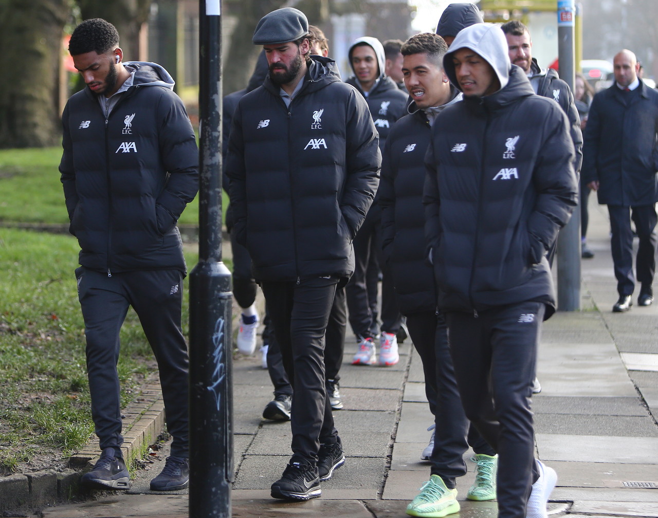 与皇马一役59916人入场观赛，创利物浦队史欧战主场新高（对阵皇马之战59916人到场，刷新利物浦欧战主场观赛纪录）