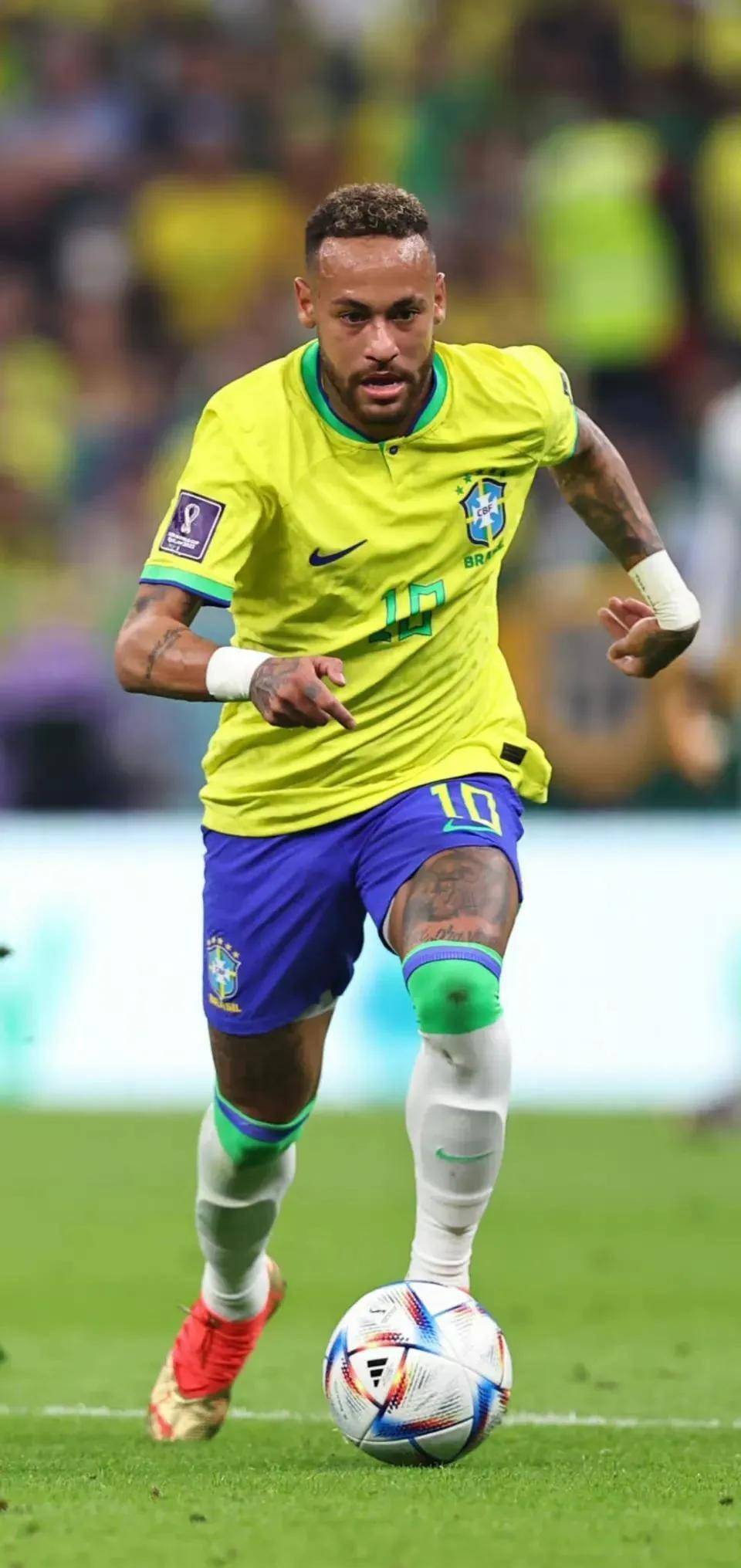 全家福宣，U16国少小将万项加盟塞尔超贝尔格莱德红星俱乐部（贝尔格莱德红星全家福官宣：U16国少万项正式加盟）