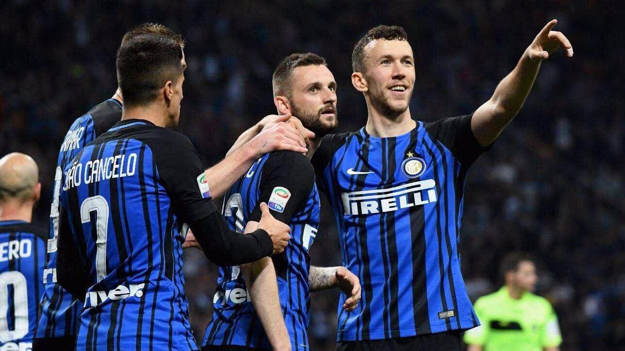 回声报评利物浦英超时代25大球星：杰拉德、萨拉赫、范戴克前三（回声报评选利物浦英超时代25位球星：杰拉德、萨拉赫、范戴克位列前三）